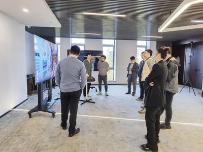 湖北省数字产业发展集团领导一行莅临网达软件参观交流